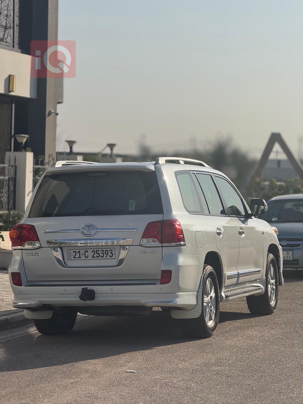 تۆیۆتا لاند کروزەر